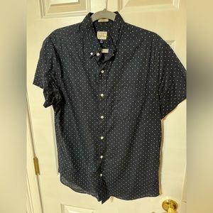 J.Crew Men’s Short Sleeve Button Up Shirt